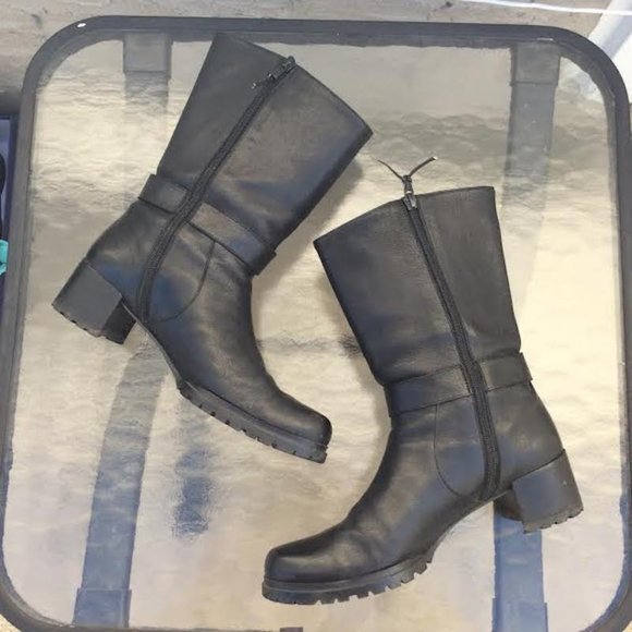 Stuart Weitzman Leather Boots, Size 7.5M - Picture 2 of 6